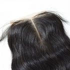 Cierre medio del cordón del cabello humano de la parte con la onda natural del cuerpo del color del pelo 4x4 del bebé